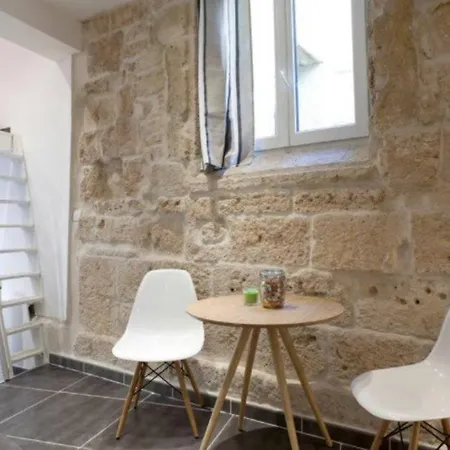 La Courette, Beau Studio, Clim, Centre Historique Montpellier